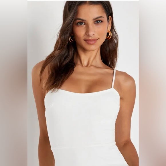 WHITE RUFFLED DRESS - Picture 3 of 5